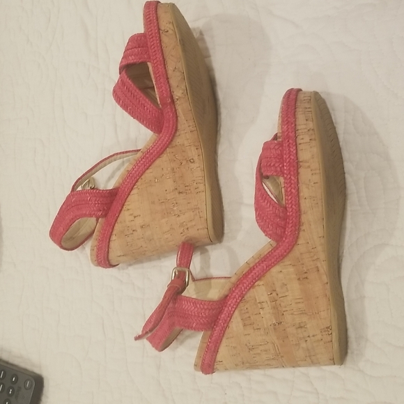 Stuart Weitzman Women's Wedge Shoes...red, size 10 - Picture 2 of 7